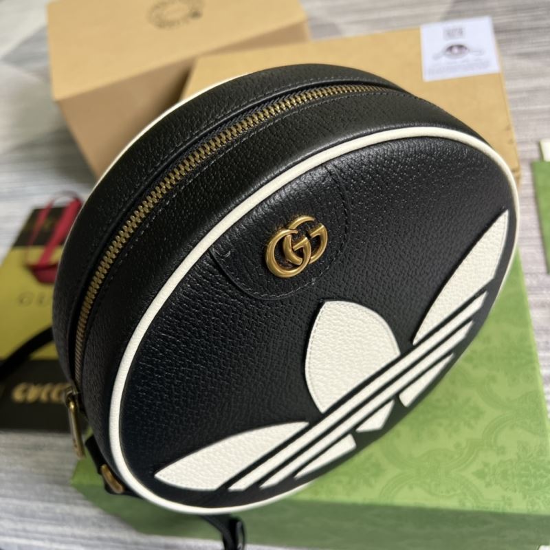 Gucci Round Bags